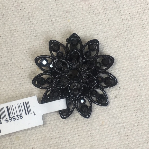 St John Black Flower Brooch Pin with Pouch - Picture 2 of 8